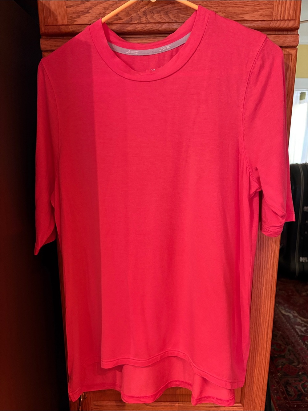Jofit Short Sleeve Tee in Bright Pink